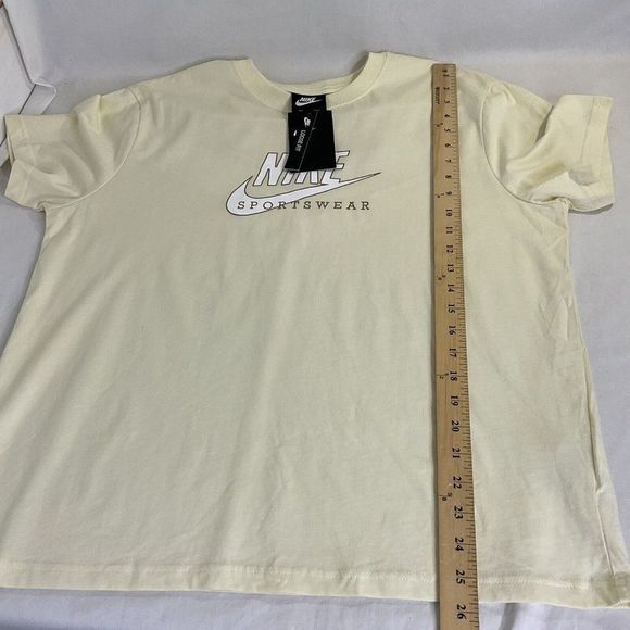New Nike Cotton Heritage TShirt Short Sleeve Desert Dust Yellow Women's Large - Picture 6 of 6